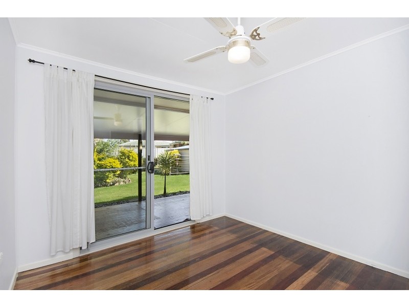 27 Shores Drive, Yamba NSW 2464
