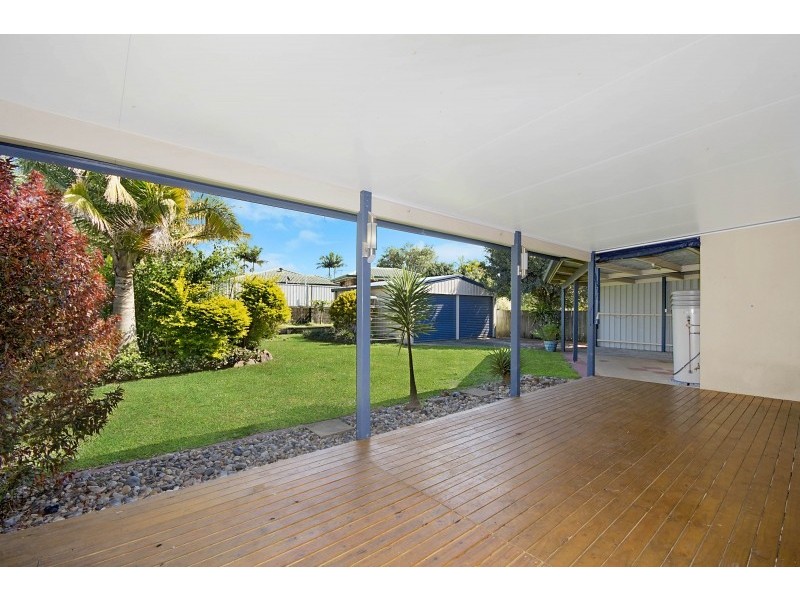27 Shores Drive, Yamba NSW 2464
