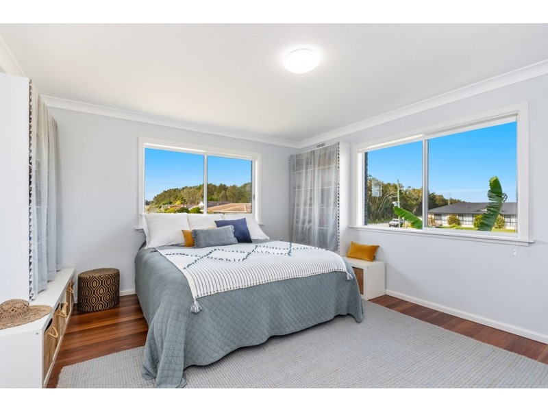 6 Carrs Drive, Yamba NSW 2464