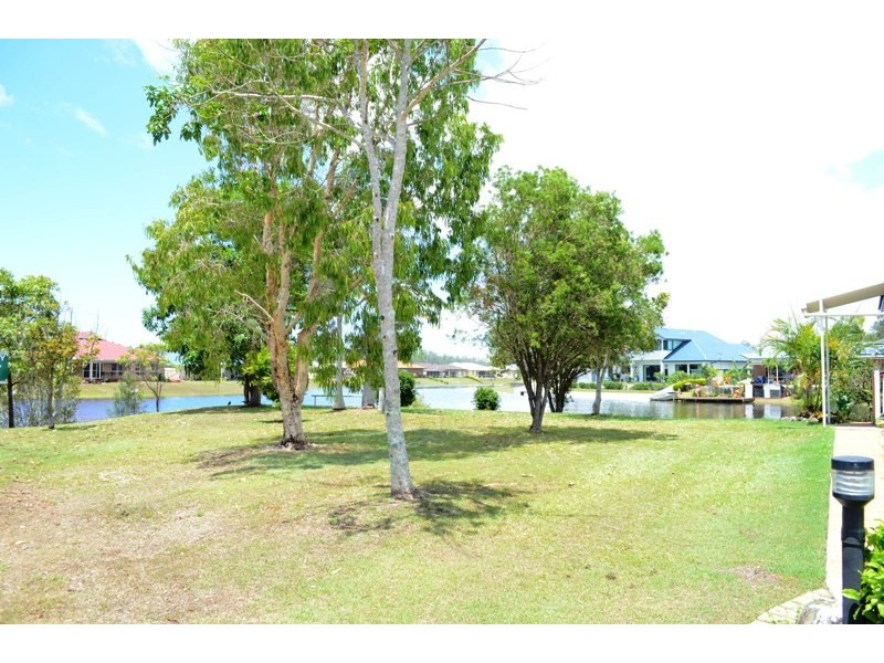 130 Palm Lake, Yamba NSW 2464