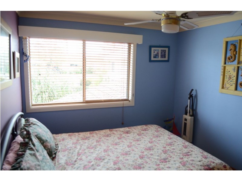 6 Bent Street, Yamba NSW 2464