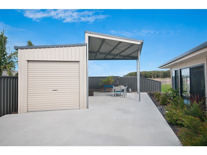 5 Buccaneers Court, Yamba NSW 2464
