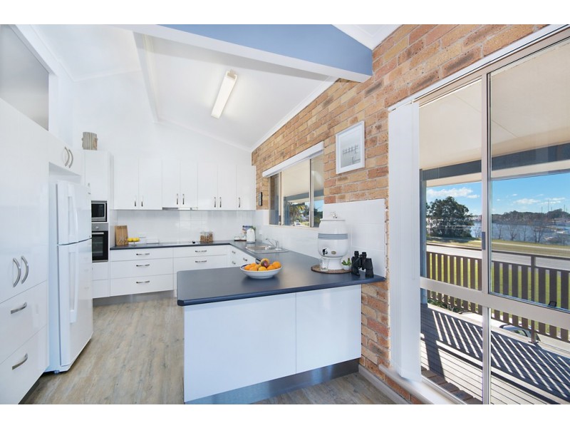 52 Yamba Road, Yamba NSW 2464