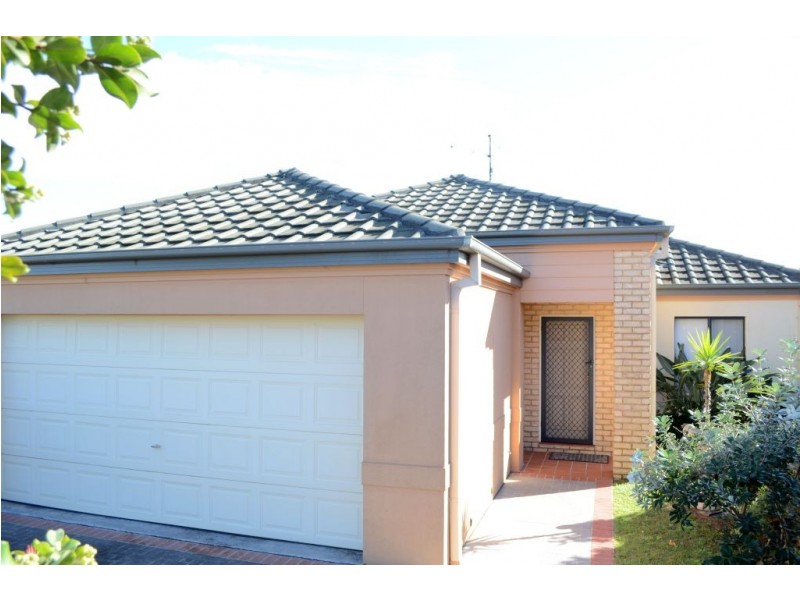 32 Oceania Court, Yamba NSW 2464