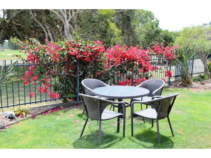 6 The Drive, Yamba NSW 2464