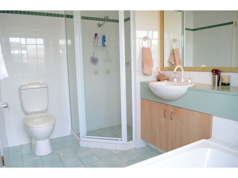 6 The Drive, Yamba NSW 2464