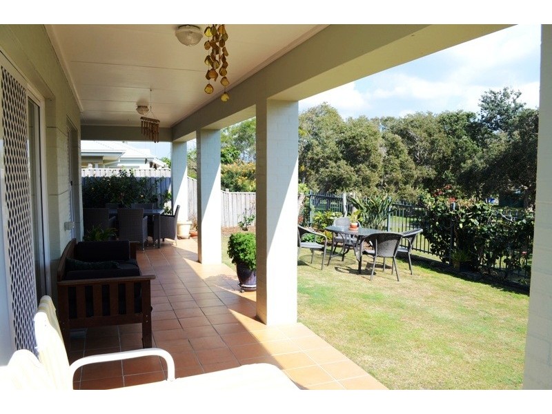6 The Drive, Yamba NSW 2464