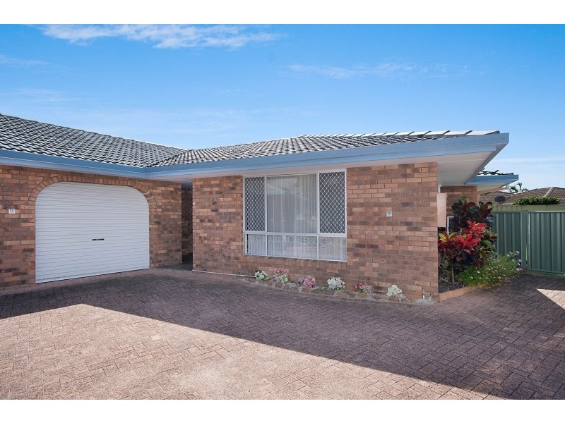 2/23 Casuarina Close, Yamba NSW 2464