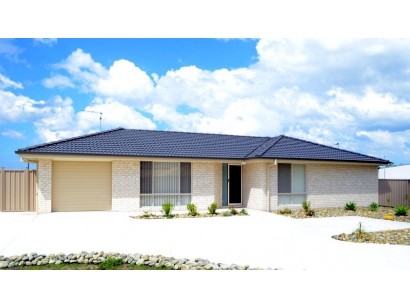 1/24 Kookaburra Court, Yamba NSW 2464