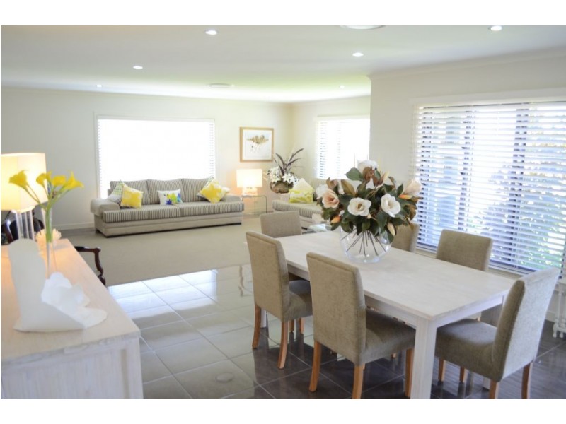 2 William Avenue, Yamba NSW 2464