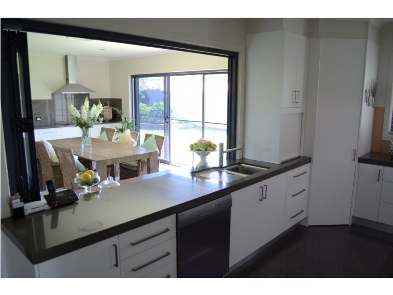 2 William Avenue, Yamba NSW 2464