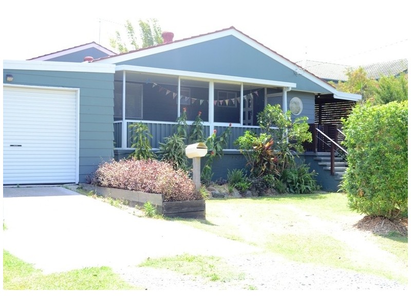 9 Dalley Street, Palmers Island NSW 2463