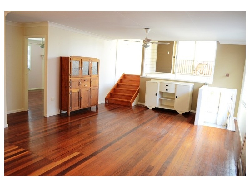 9 Dalley Street, Palmers Island NSW 2463