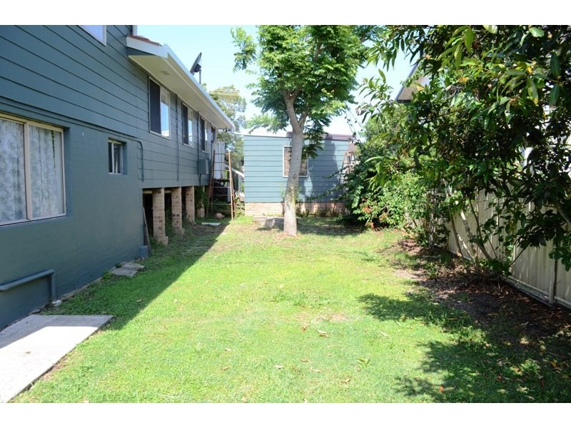 9 Dalley Street, Palmers Island NSW 2463