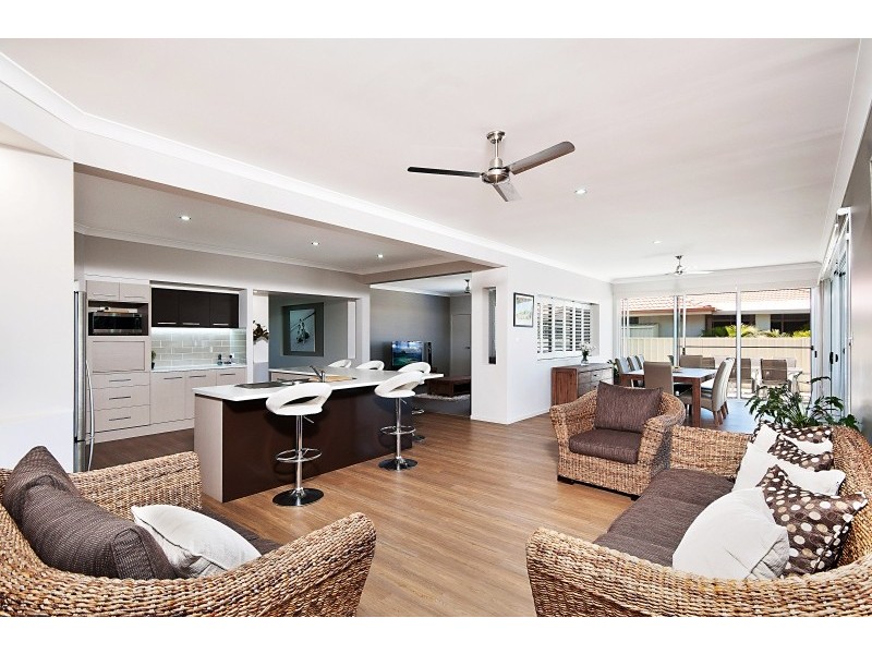 17 Barellan Avenue, Yamba NSW 2464