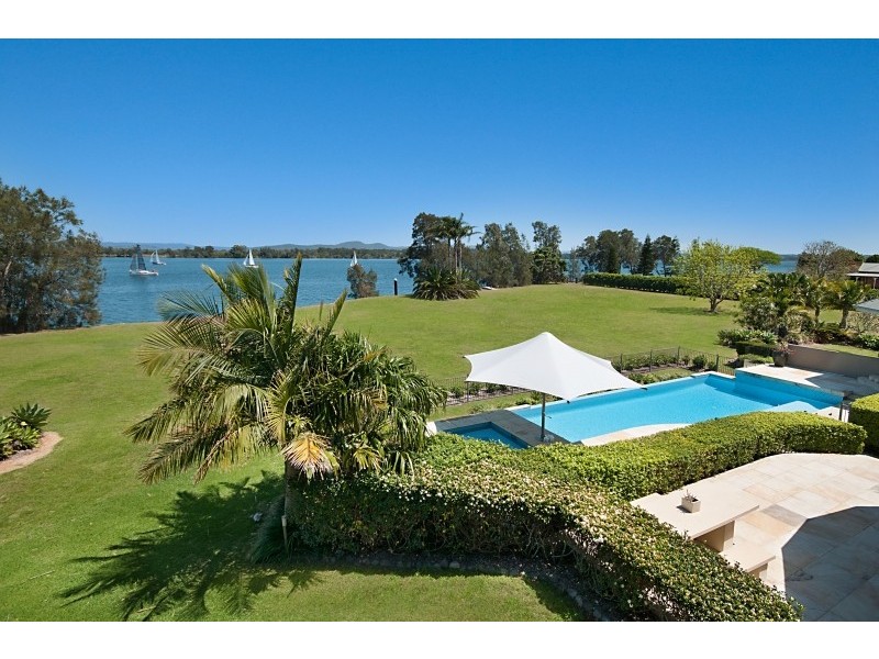 68 McConnells Lane, Palmers Island NSW 2463