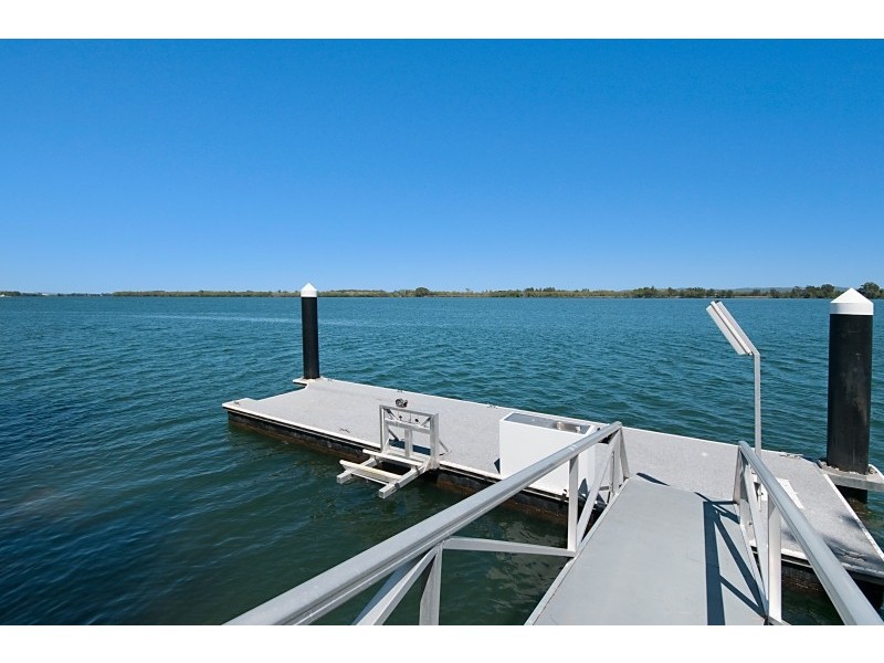 68 McConnells Lane, Palmers Island NSW 2463