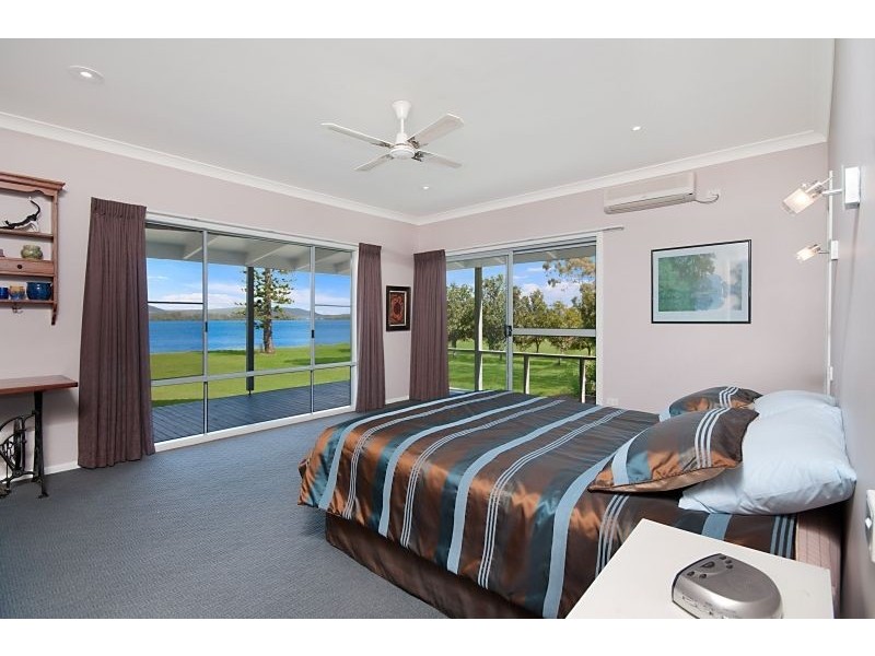 285 School Road, Palmers Island NSW 2463