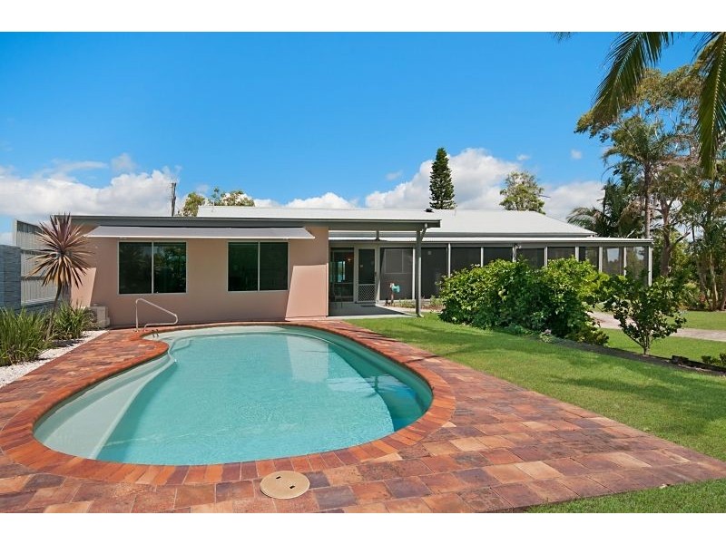 285 School Road, Palmers Island NSW 2463