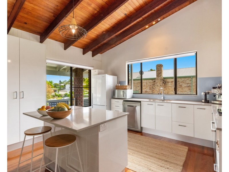 2 Dalley Street, Palmers Island NSW 2463