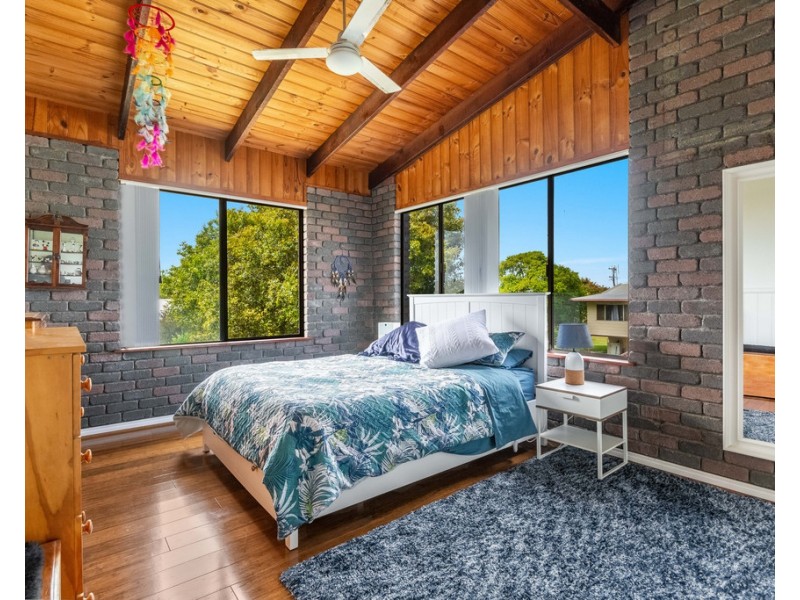 2 Dalley Street, Palmers Island NSW 2463