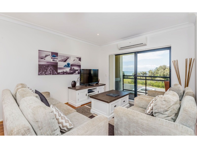 32/20-21 Pacific Parade, Yamba NSW 2464