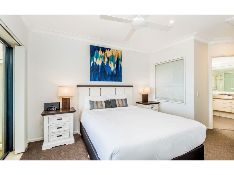 32/20-21 Pacific Parade, Yamba NSW 2464