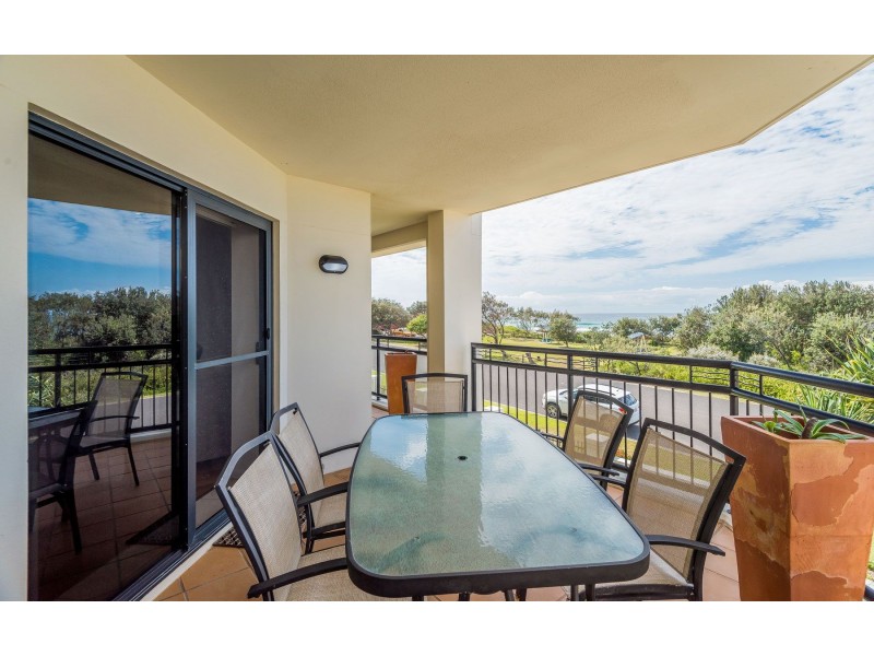 32/20-21 Pacific Parade, Yamba NSW 2464