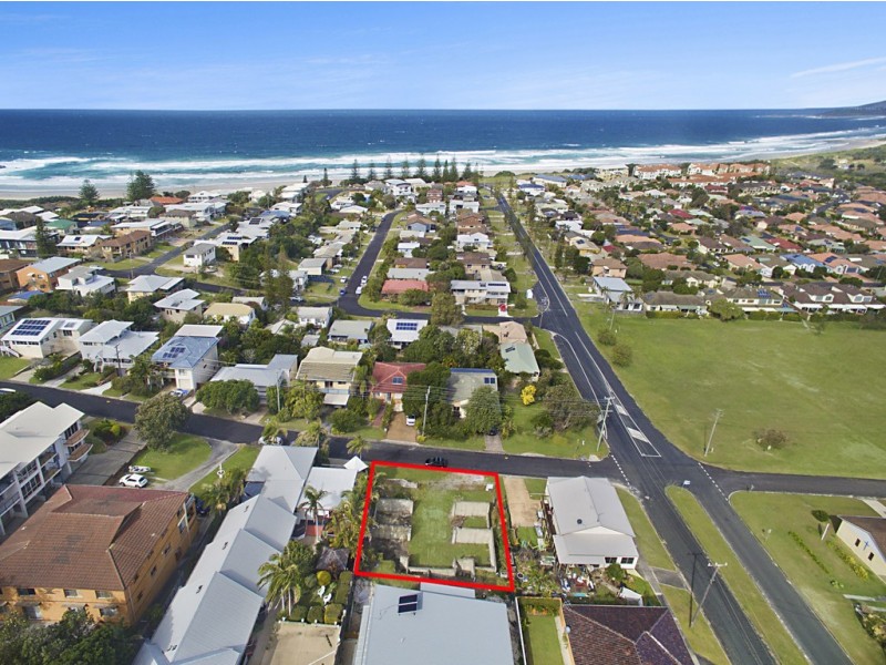 13 Church Street, Yamba NSW 2464