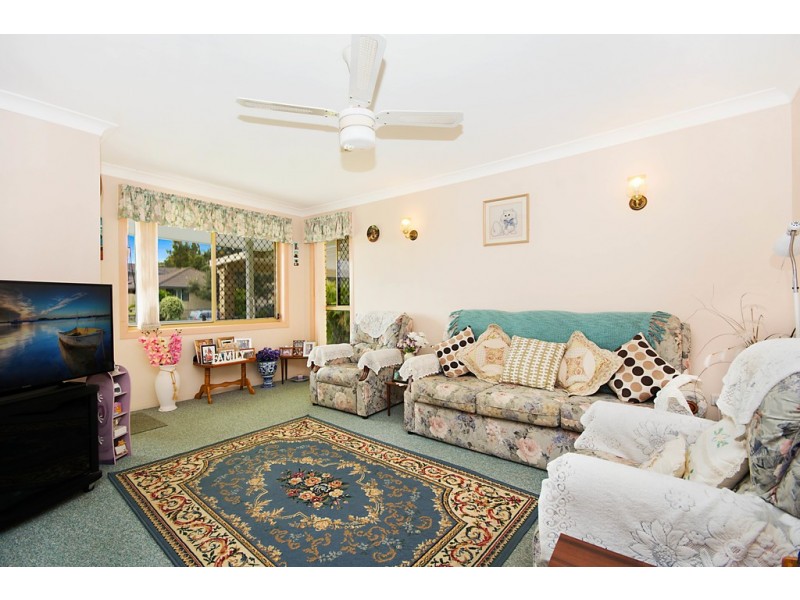 2/6 Park Ave, Yamba NSW 2464