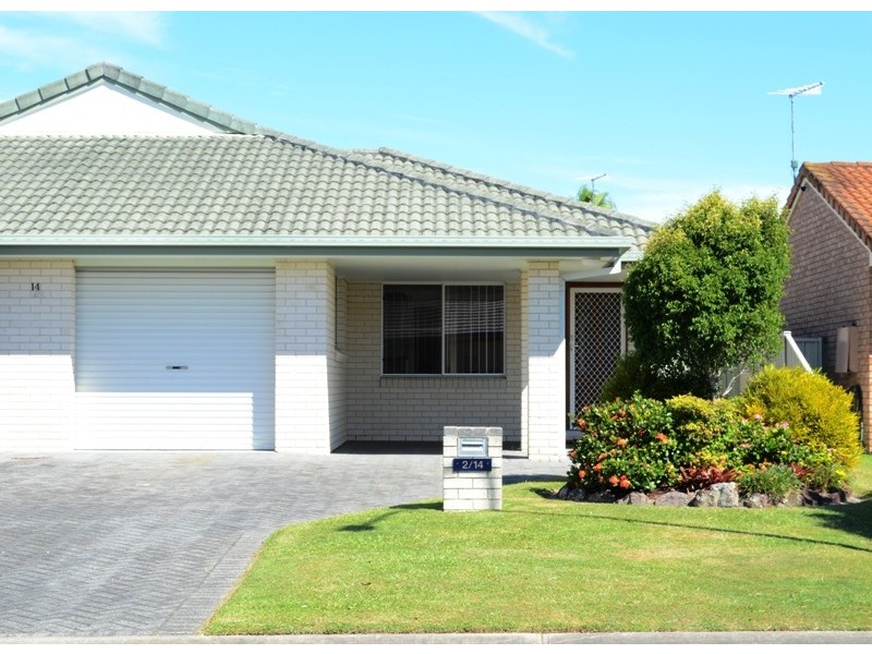 2/14 Kookaburra Court, Yamba NSW 2464