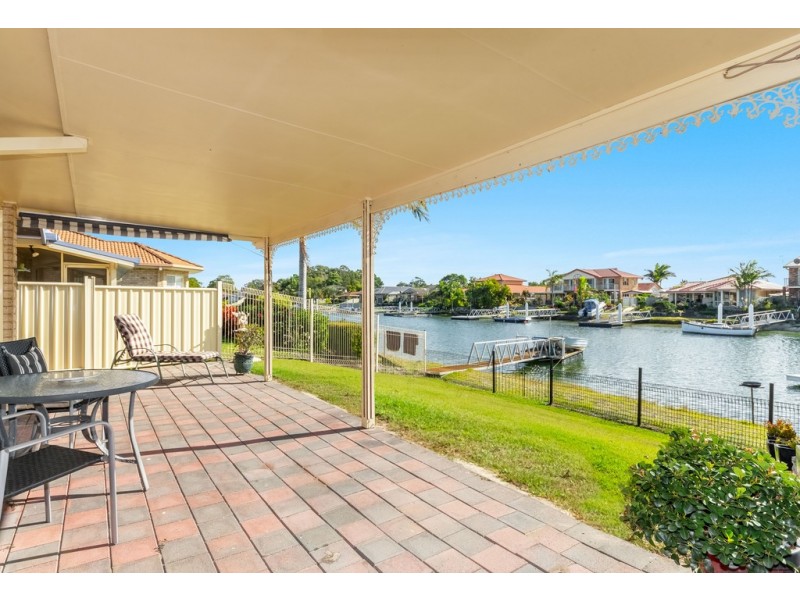 2/2 Nabilla Court, Yamba NSW 2464