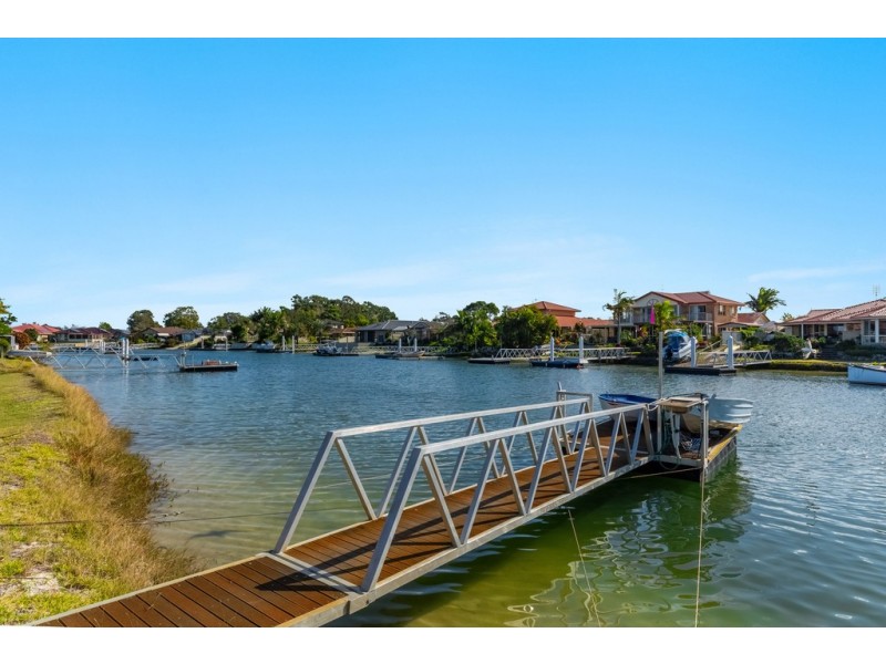 2/2 Nabilla Court, Yamba NSW 2464