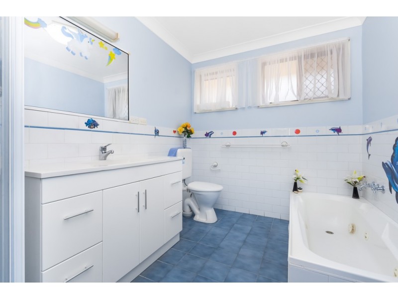 31 Shores Drive, Yamba NSW 2464