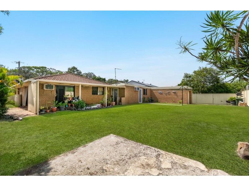 31 Shores Drive, Yamba NSW 2464