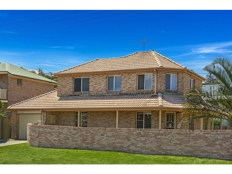 15 Ager Street, Yamba NSW 2464