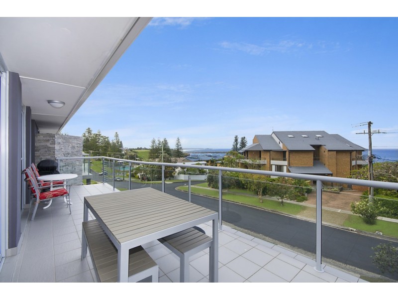 2/37 Clarence Street, Yamba NSW 2464