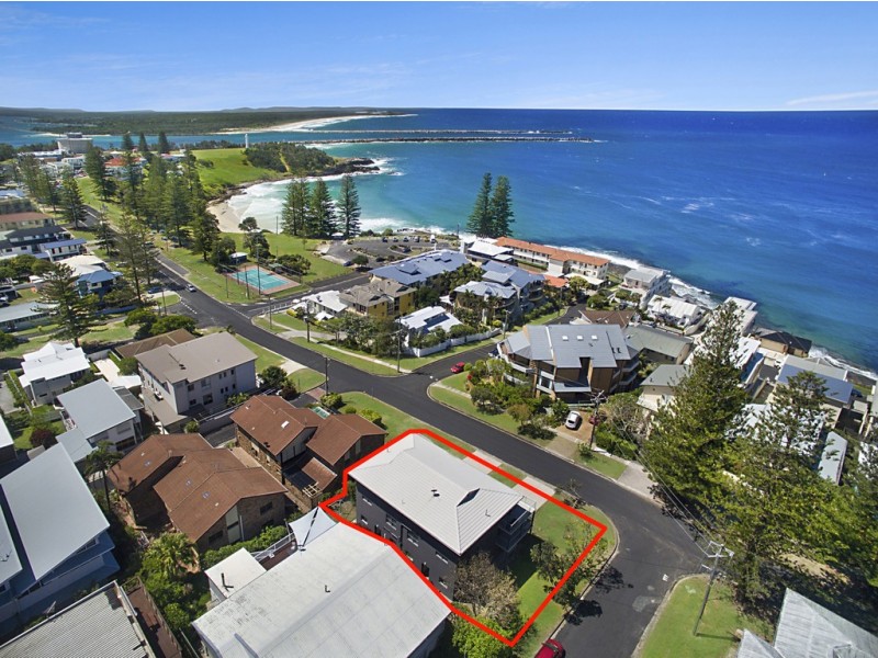 2/37 Clarence Street, Yamba NSW 2464