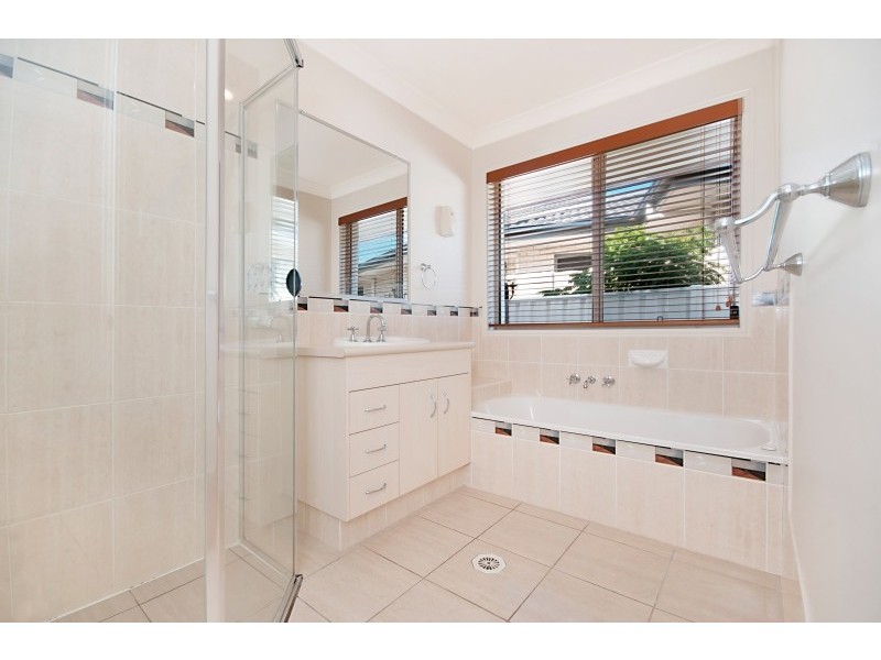 4 Newport Island Circuit, Yamba NSW 2464