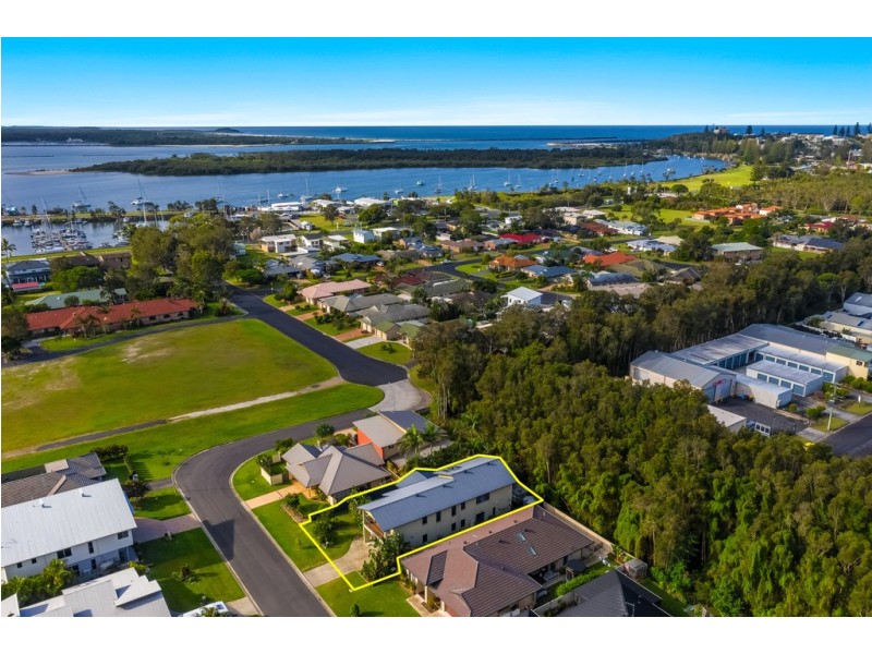 3 William Avenue, Yamba NSW 2464