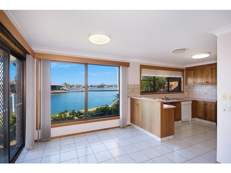 25 Westringia Place, Yamba NSW 2464