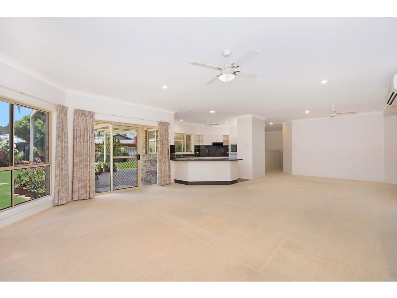 22 Admiralty Court, Yamba NSW 2464
