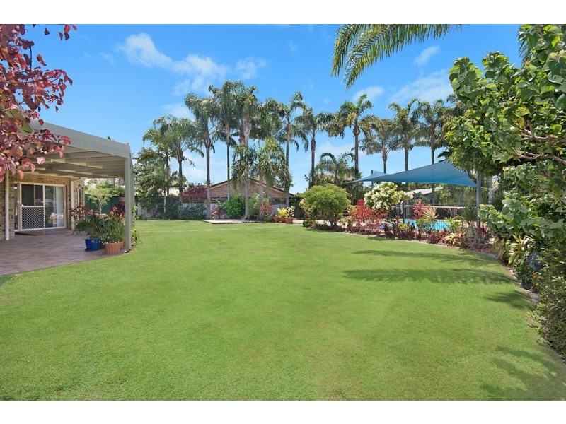 22 Admiralty Court, Yamba NSW 2464