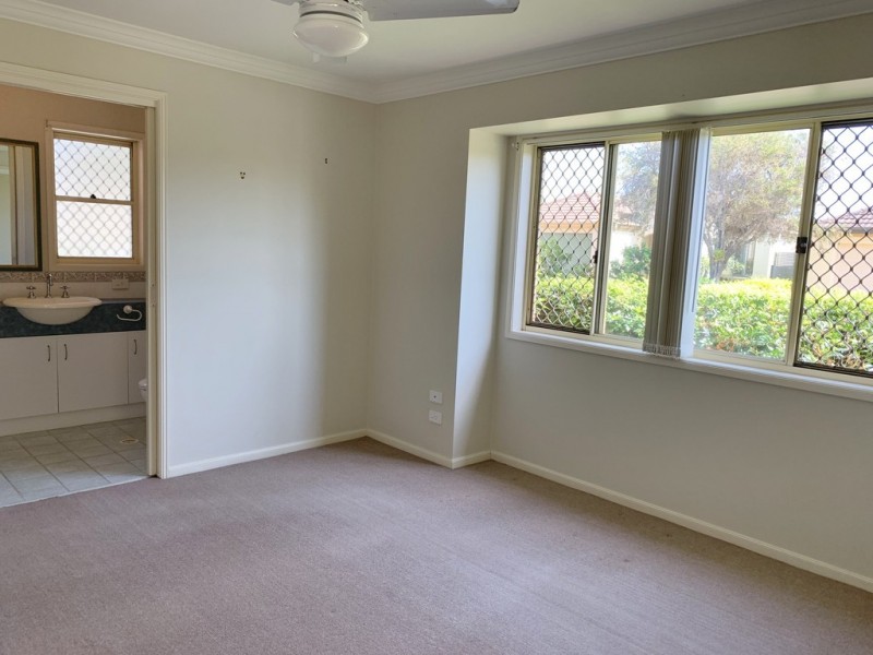 2 Bluewater Court, Yamba NSW 2464