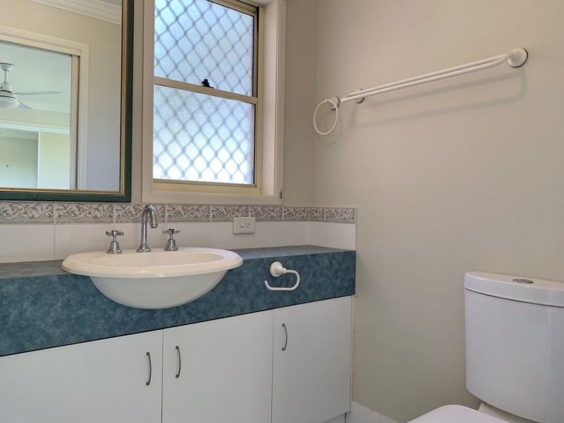 2 Bluewater Court, Yamba NSW 2464