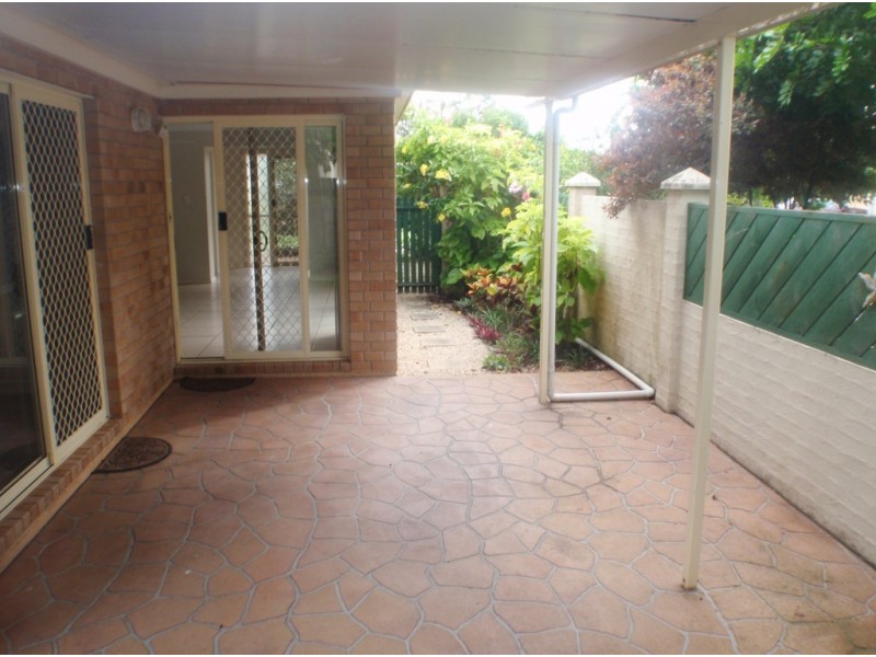 2 Bluewater Court, Yamba NSW 2464