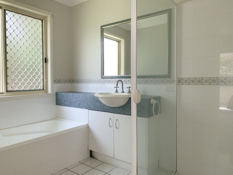 2 Bluewater Court, Yamba NSW 2464