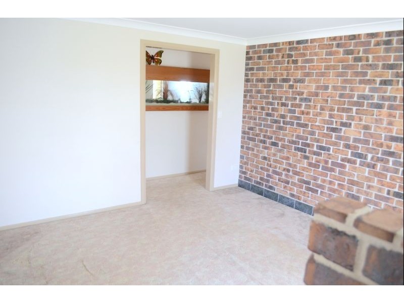 8 Kookaburra Ct, Yamba NSW 2464