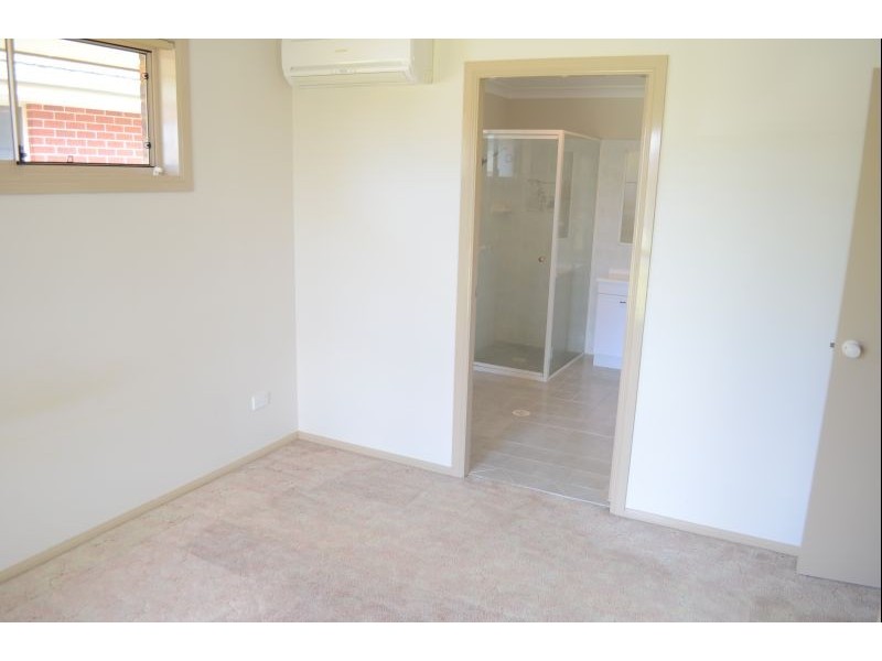 8 Kookaburra Ct, Yamba NSW 2464