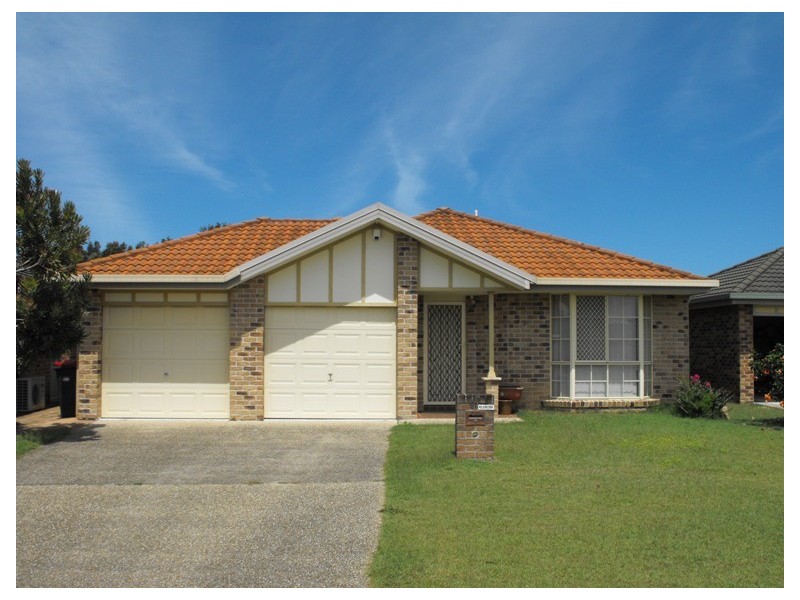 21 Lady Nelson Pl, Yamba NSW 2464